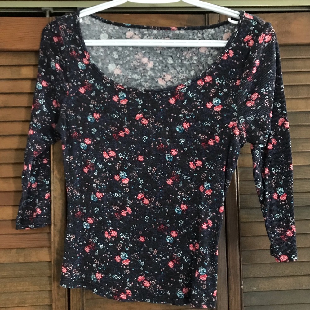 Ribbed Mudd Three Quarter Sleeve Top